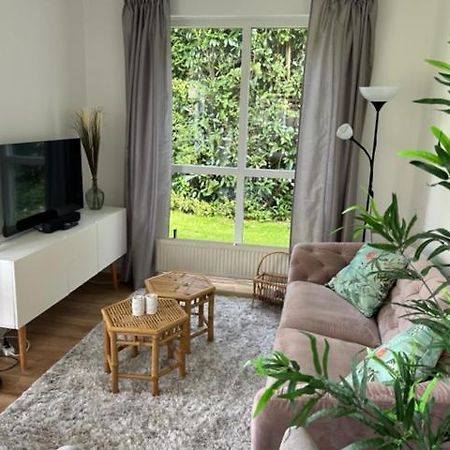 Gezellige Vakantiewoning Aan Het Water In Ewijk - Recreational Only No Workers エクステリア 写真