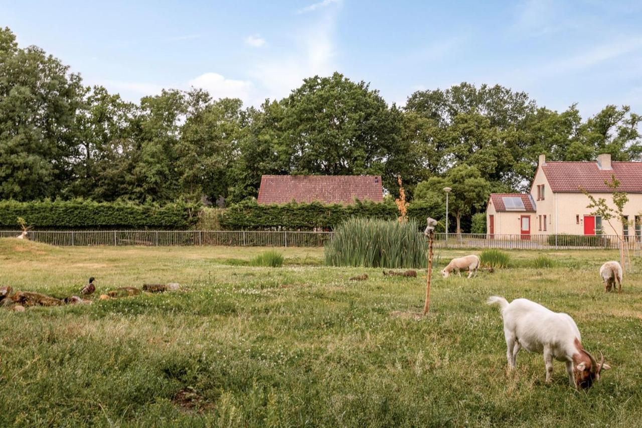 Gezellige Vakantiewoning Aan Het Water In Ewijk - Recreational Only No Workers エクステリア 写真
