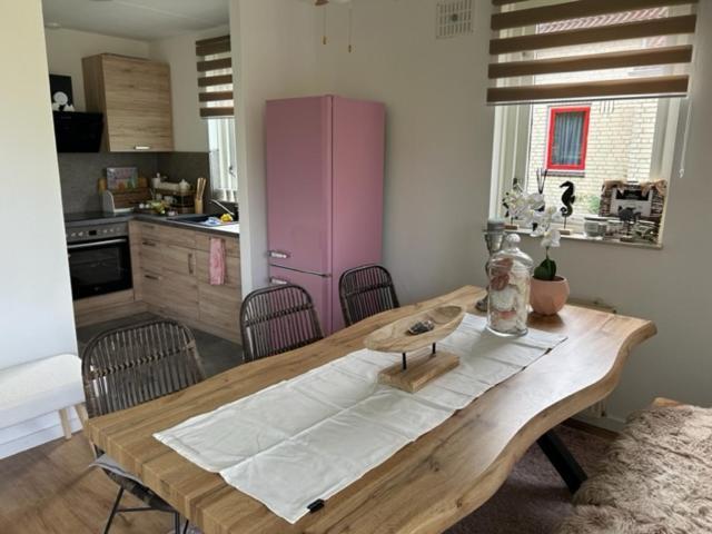 Gezellige Vakantiewoning Aan Het Water In Ewijk - Recreational Only No Workers エクステリア 写真