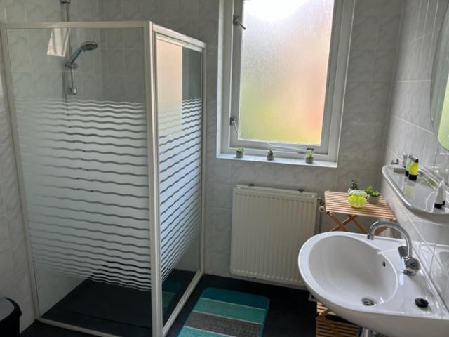 Gezellige Vakantiewoning Aan Het Water In Ewijk - Recreational Only No Workers エクステリア 写真