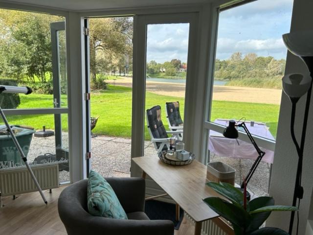 Gezellige Vakantiewoning Aan Het Water In Ewijk - Recreational Only No Workers エクステリア 写真