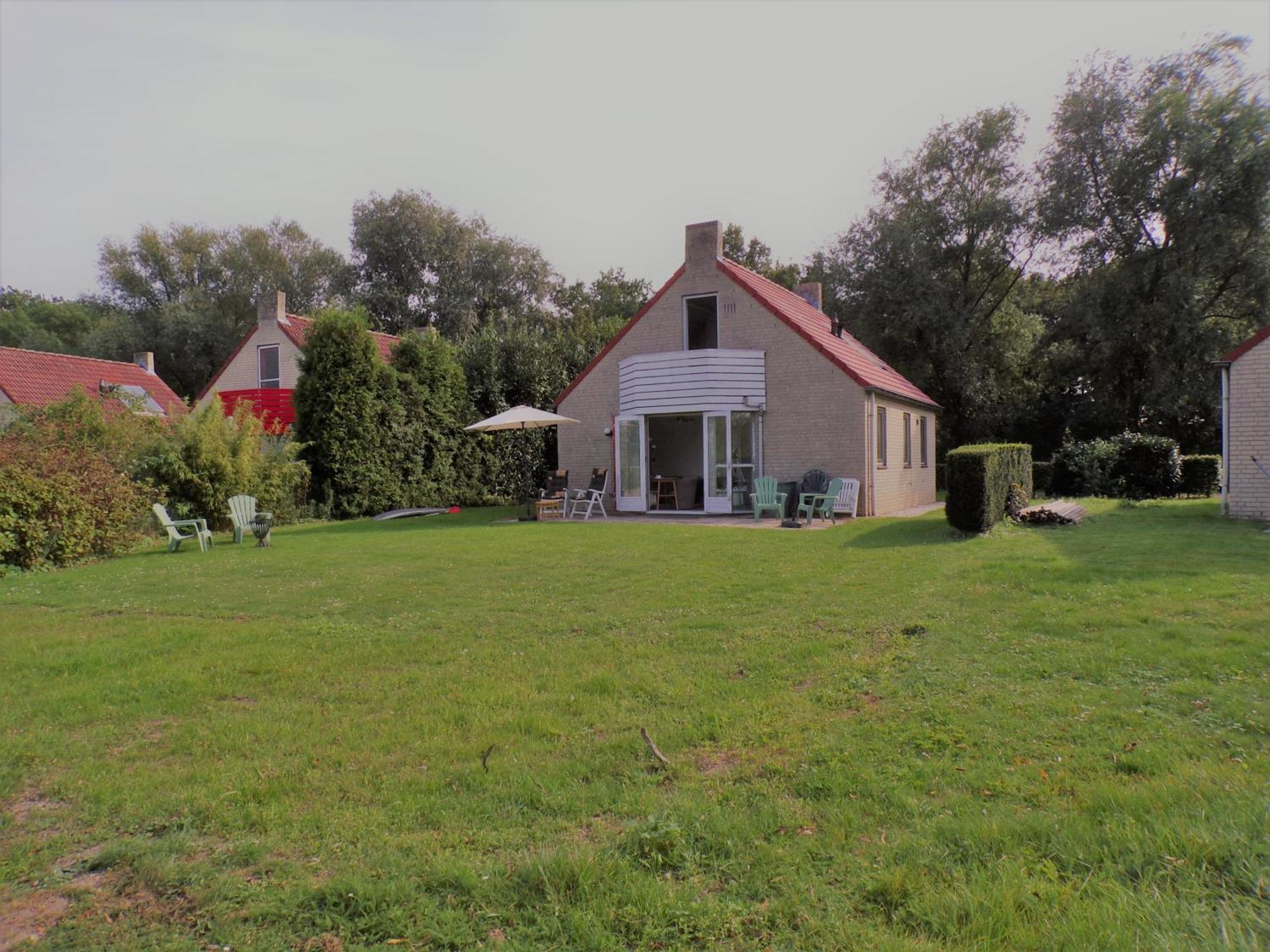 Gezellige Vakantiewoning Aan Het Water In Ewijk - Recreational Only No Workers エクステリア 写真
