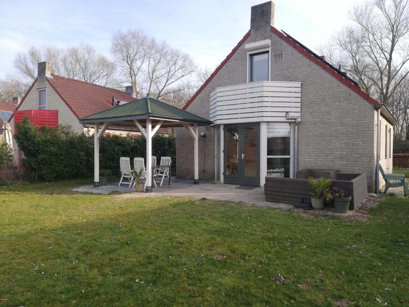 Gezellige Vakantiewoning Aan Het Water In Ewijk - Recreational Only No Workers エクステリア 写真